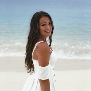 Meet your Posher, Elyse